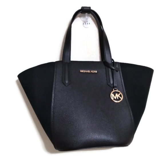 Michael Kors Handbags - MICHAEL KORS PORTIA black leather Small Tote /NWT